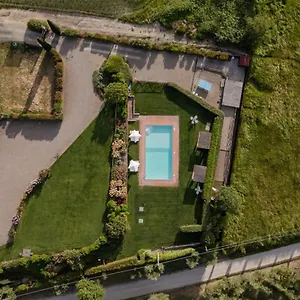 Giulia Alloggio per agriturismo Castelfiorentino